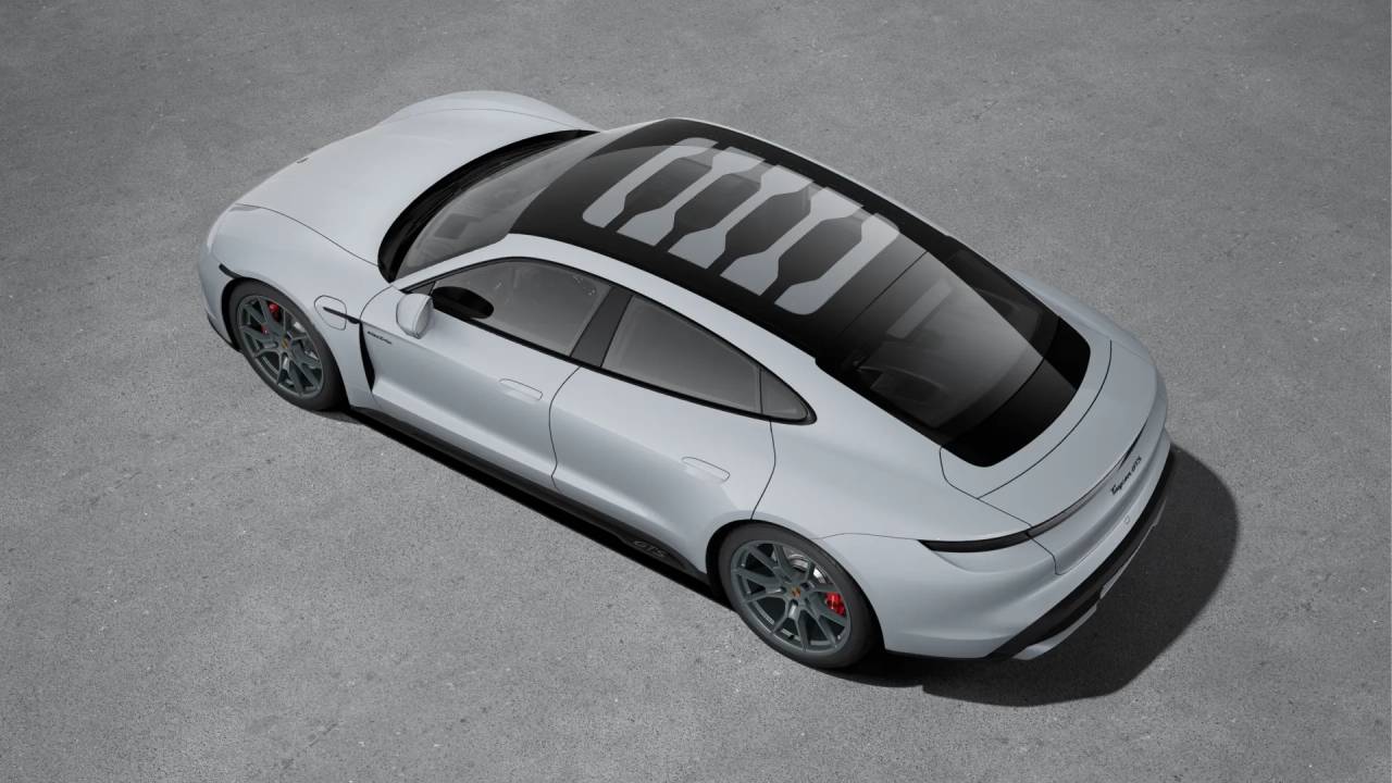2026 Porsche Taycan GTS photo 4