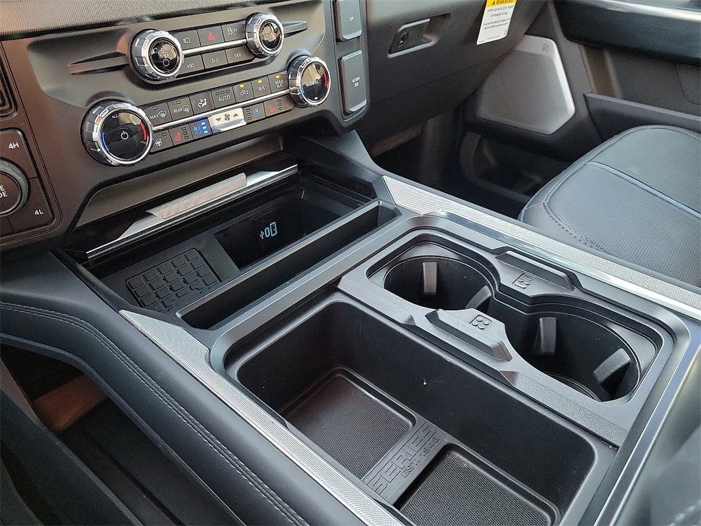 2025 Ford F-350 photo 24