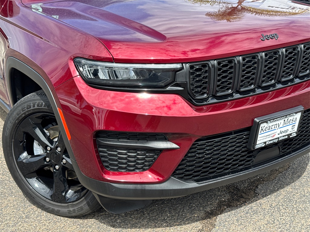 2023 Jeep Grand Cherokee Altitude photo 6
