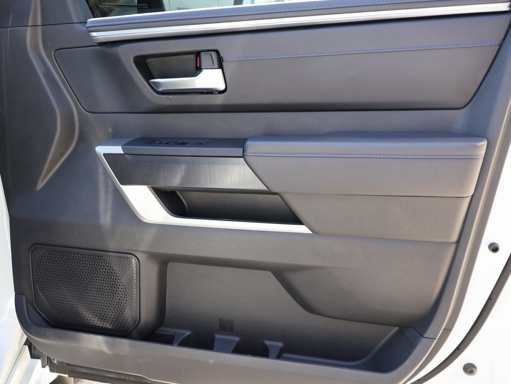 2025 Toyota Sequoia Platinum photo 8