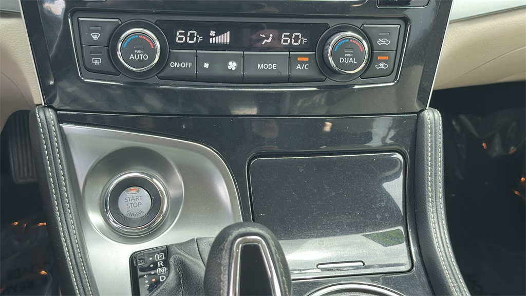 2021 Nissan Maxima SV photo 26