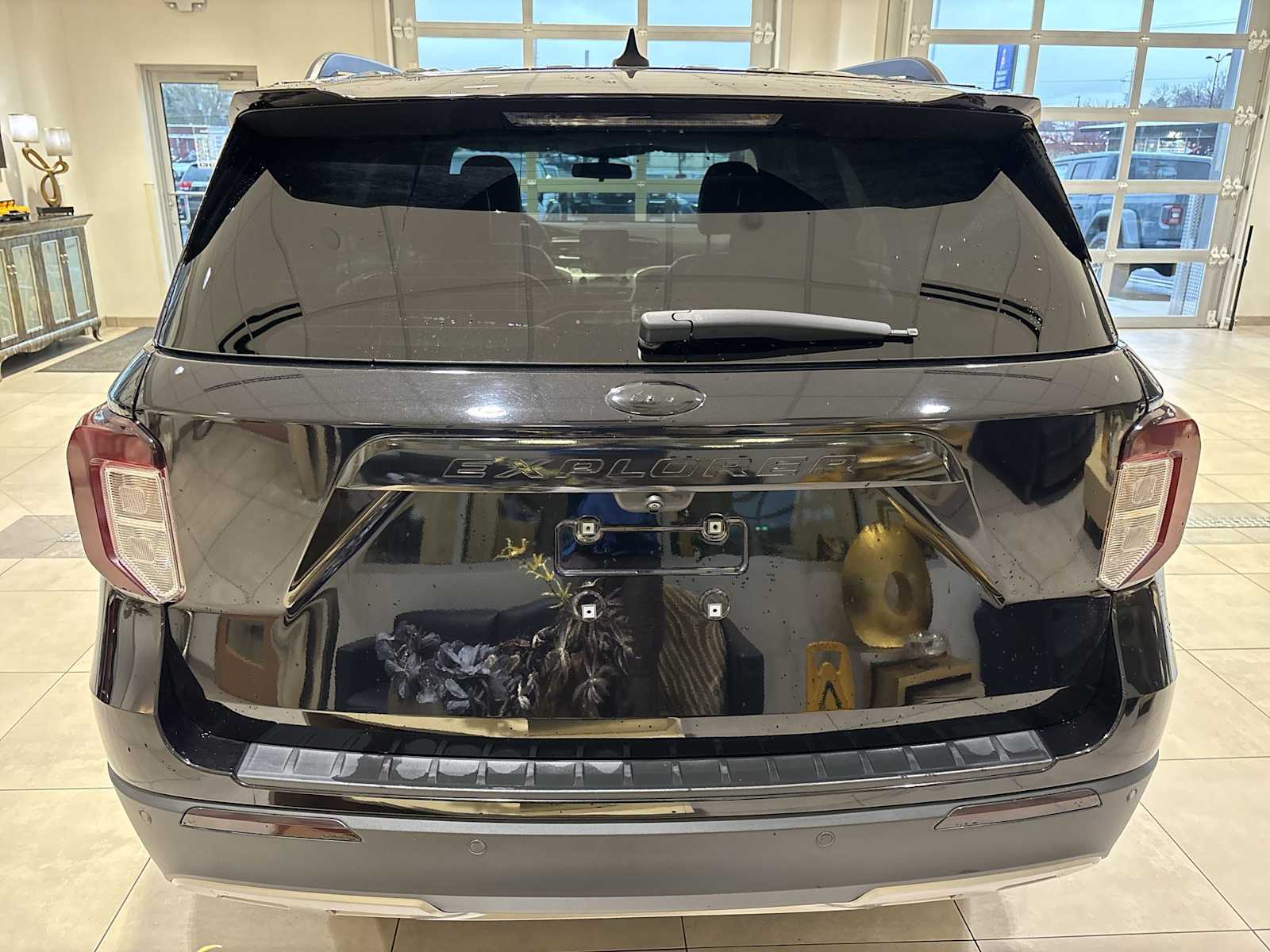 2021 Ford Explorer XLT photo 4