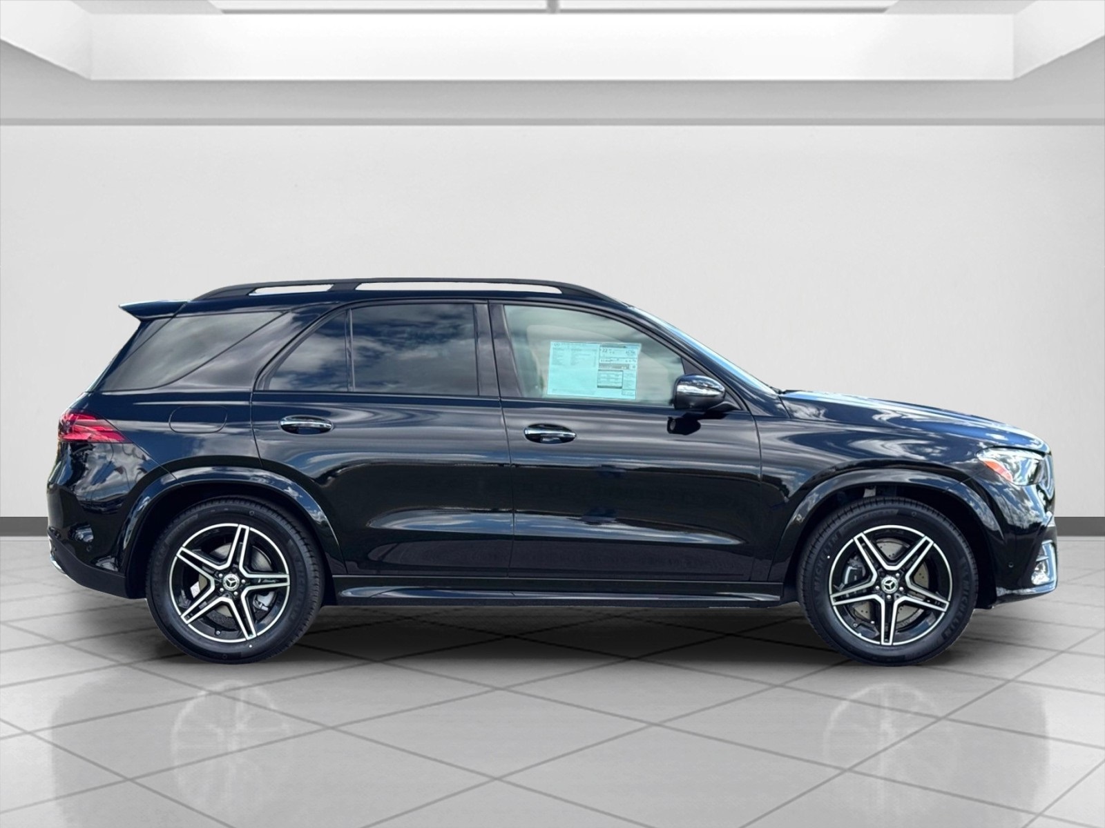 2026 Mercedes Benz GLE 350 4MATIC photo 2
