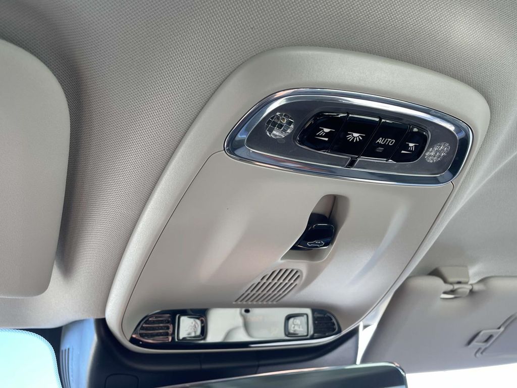 2020 Volvo V60 T5 Momentum photo 19