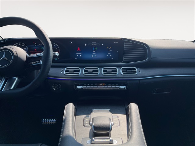 2025 Mercedes Benz GLS 580 4MATIC photo 11
