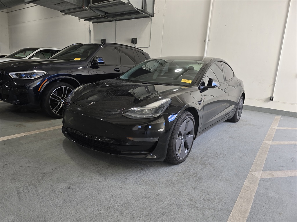 2022 Tesla Model 3 Base's photo