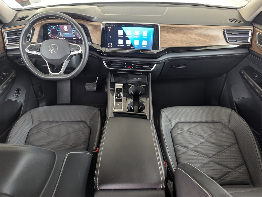 2024 Volkswagen Atlas SE Technology photo 14