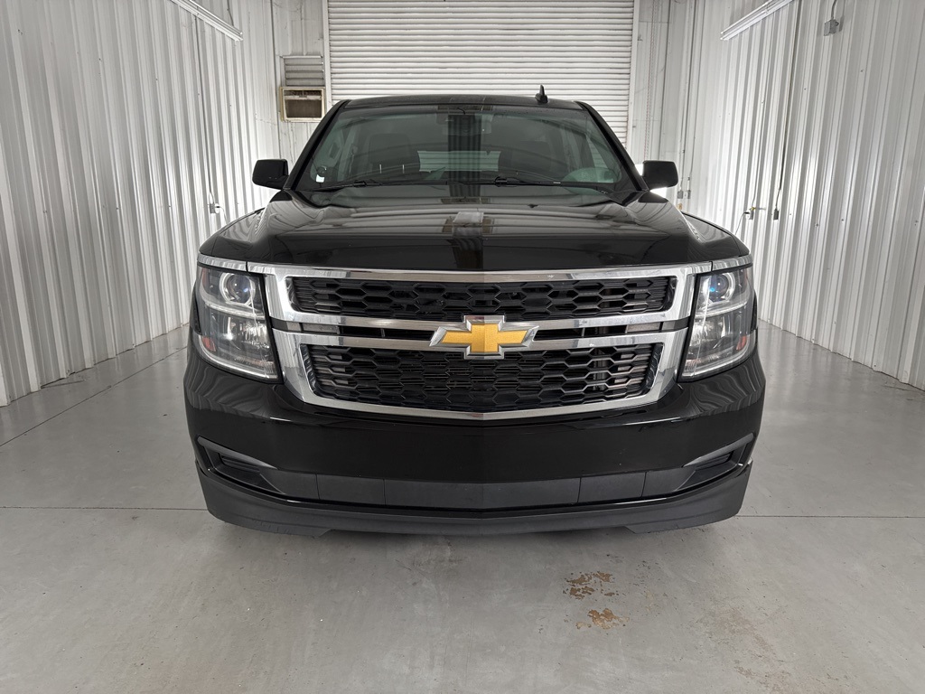 2016 Chevrolet Tahoe LT photo 2