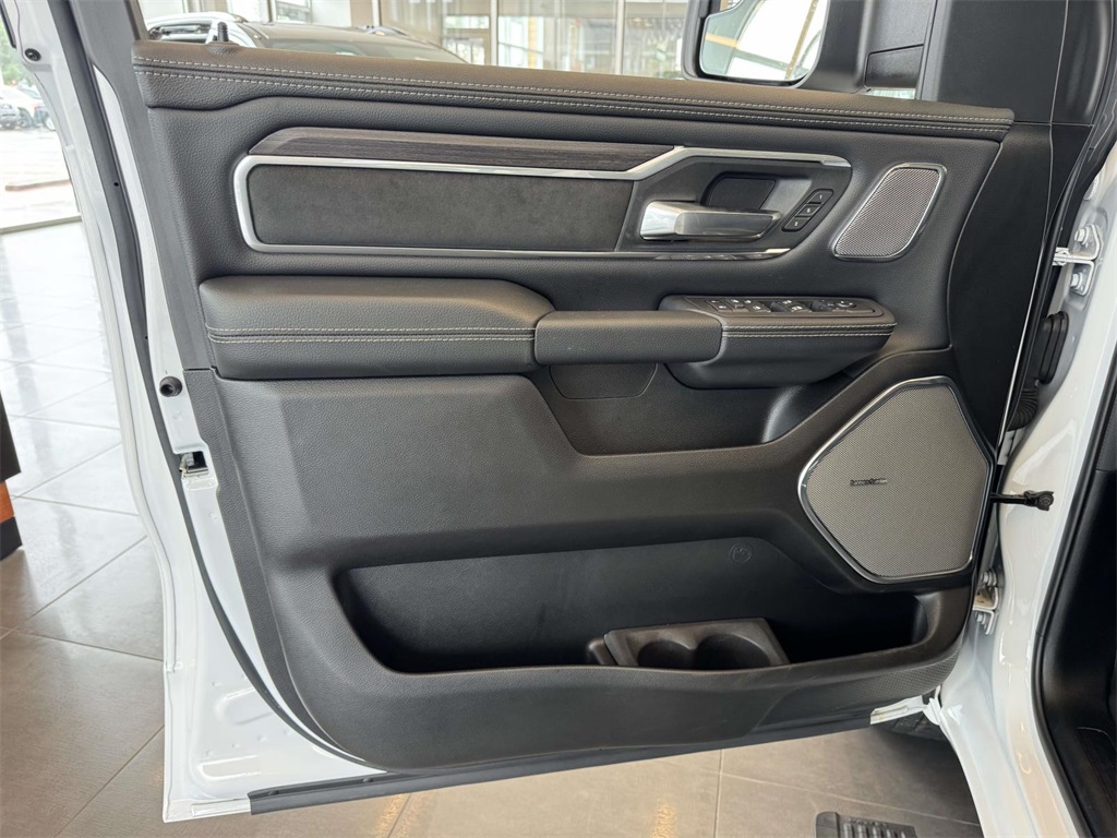 2025 Ram 1500 Laramie photo 27