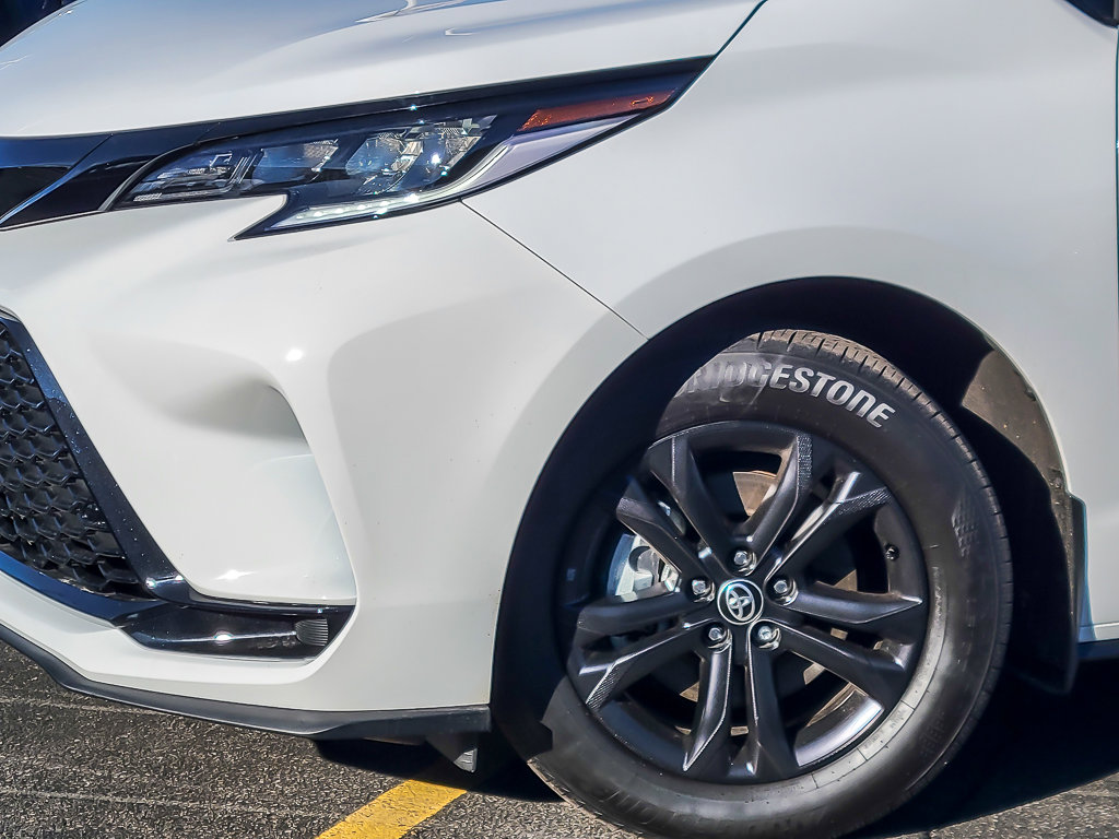2025 TOYOTA SIENNA XSE ALL - Image 2
