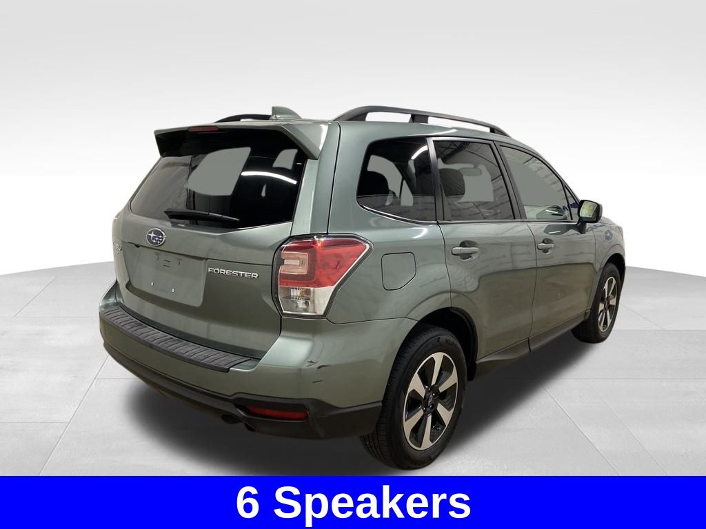 2018 Subaru Forester 2.5i Premium photo 3