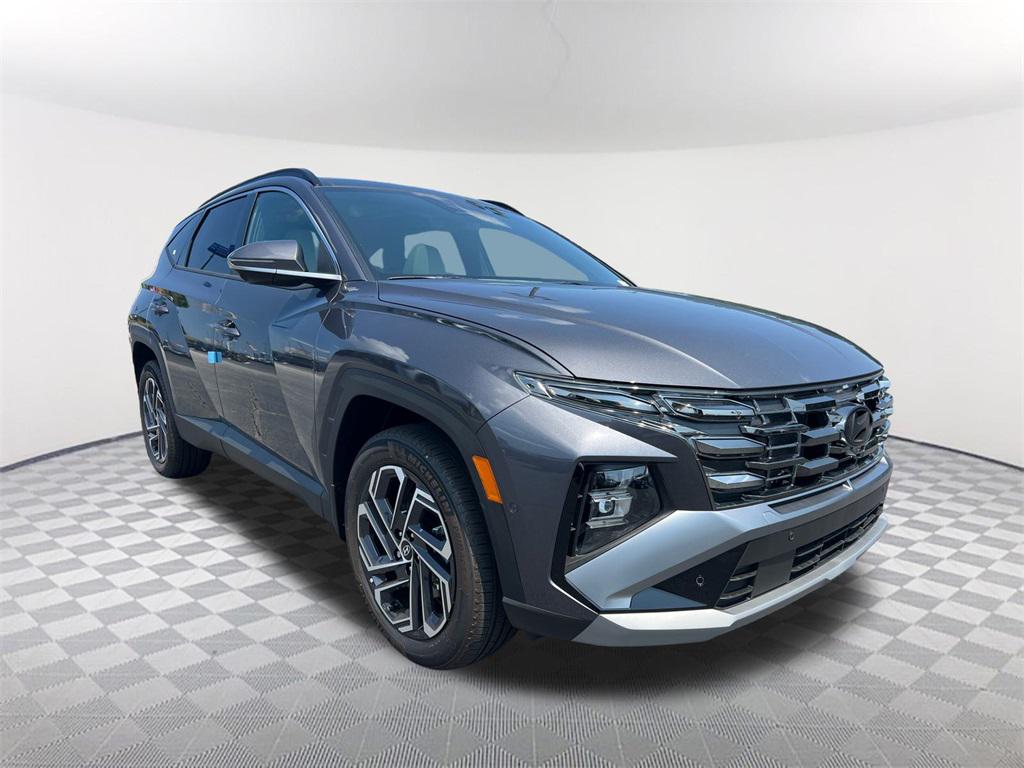 2025 Hyundai Tucson Hybrid Limited photo 3