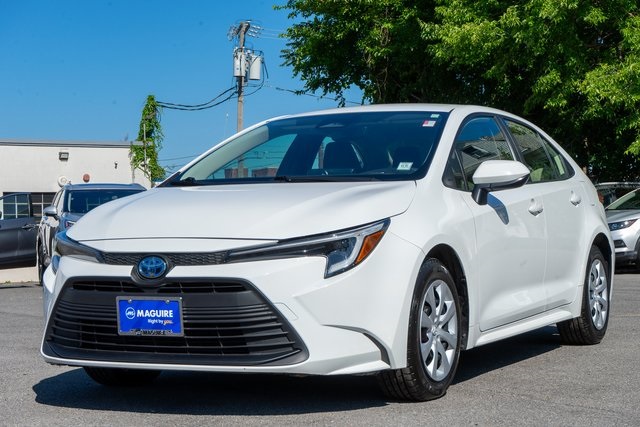 2023 Toyota Corolla Hybrid LE photo 2