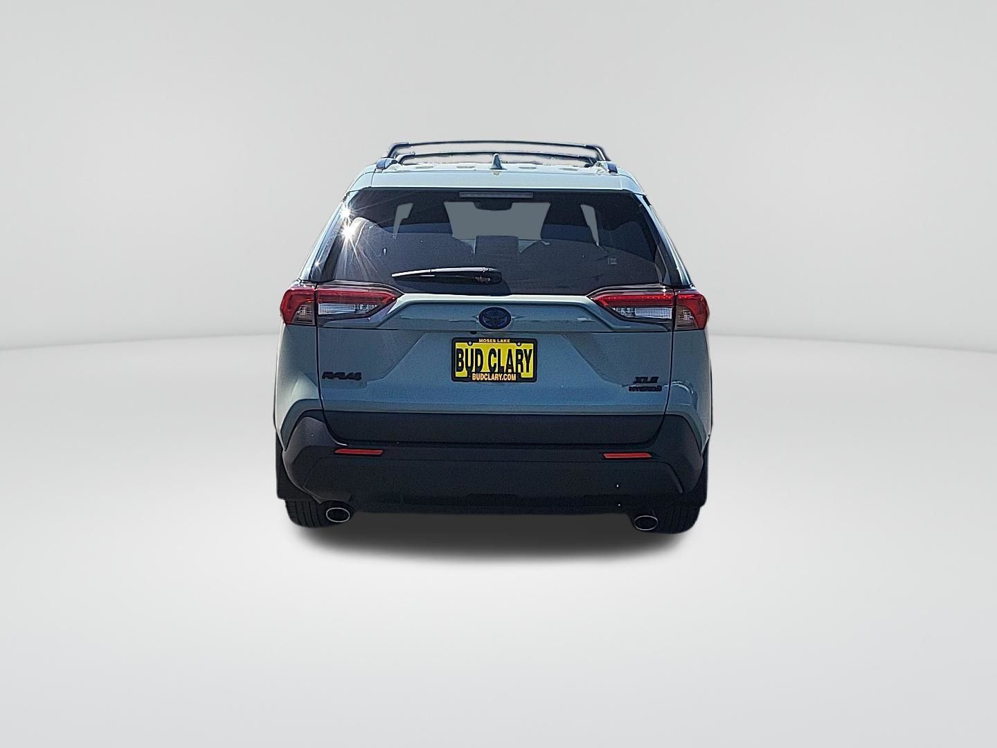 2023 Toyota RAV4 Hybrid XLE photo 2