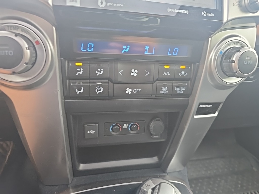 2020 Toyota 4Runner Limited photo 15