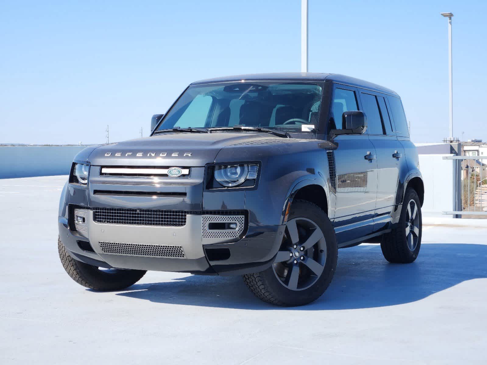 2025 Land Rover Defender X-Dynamic SE's photo