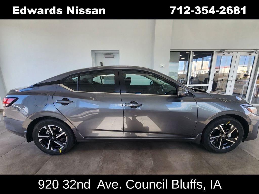 2025 Nissan Sentra S's photo