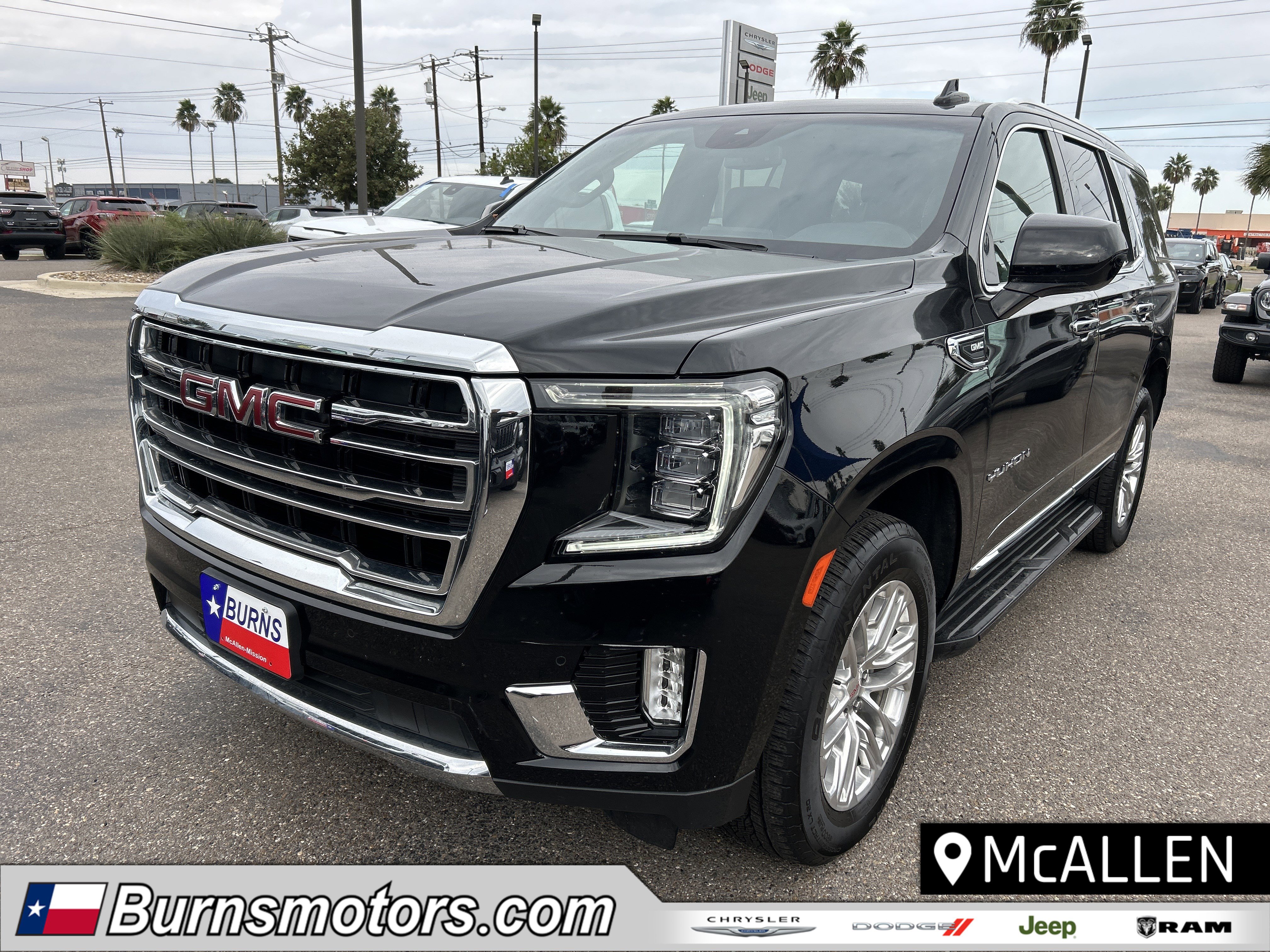 2024 GMC Yukon SLT's photo