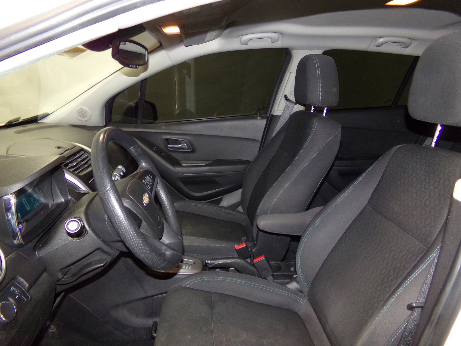 2016 Chevrolet Trax LS photo 12
