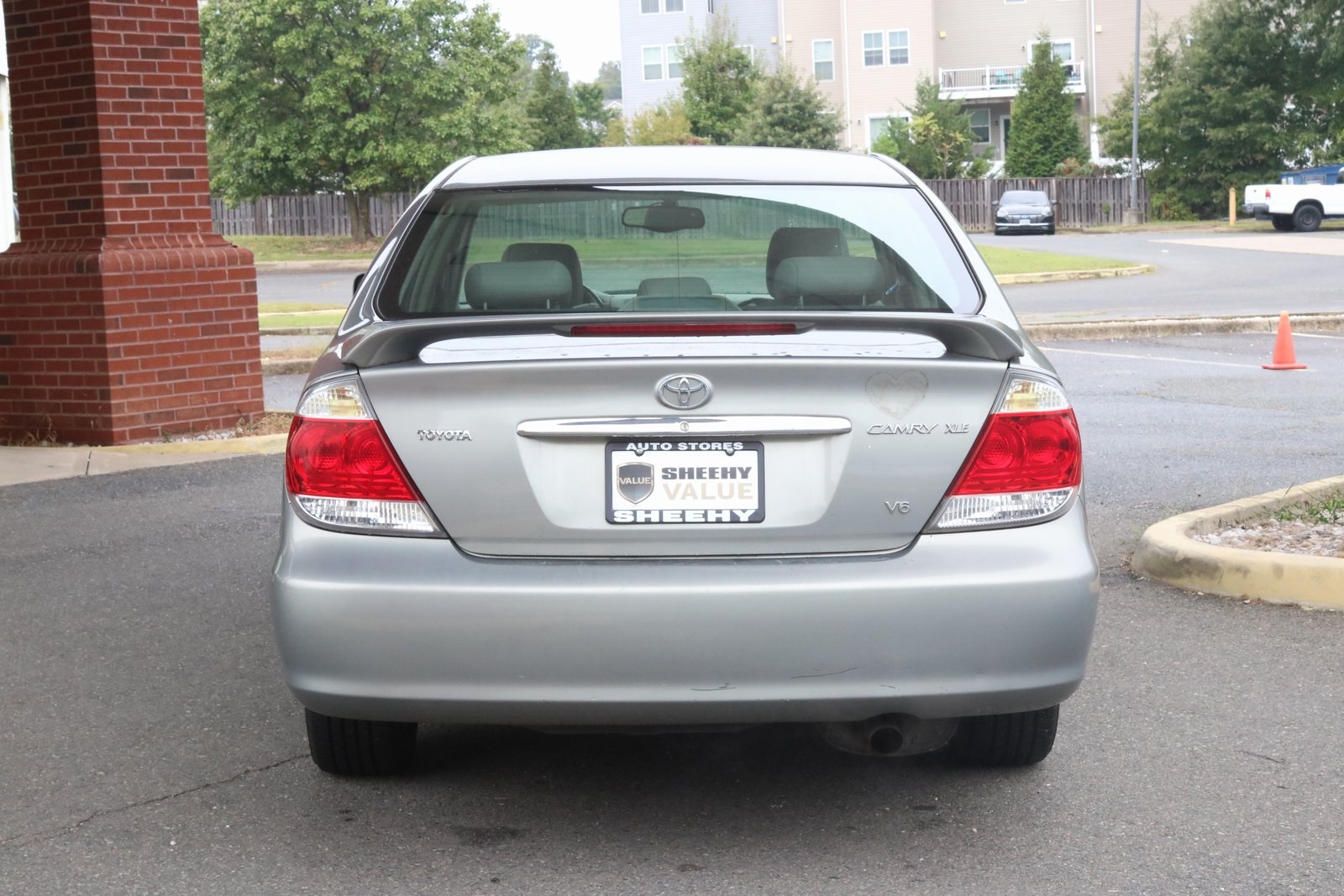 2005 Toyota Camry XLE photo 10