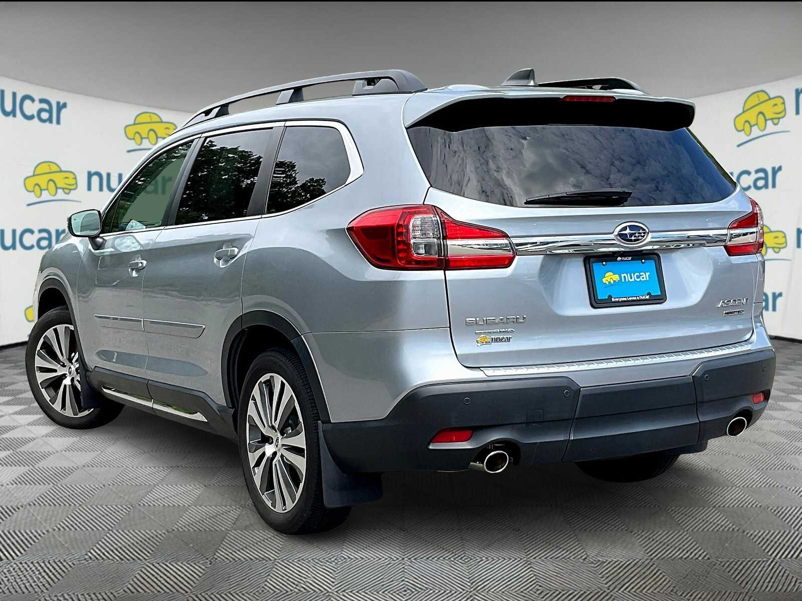 2022 Subaru Ascent Limited photo 3