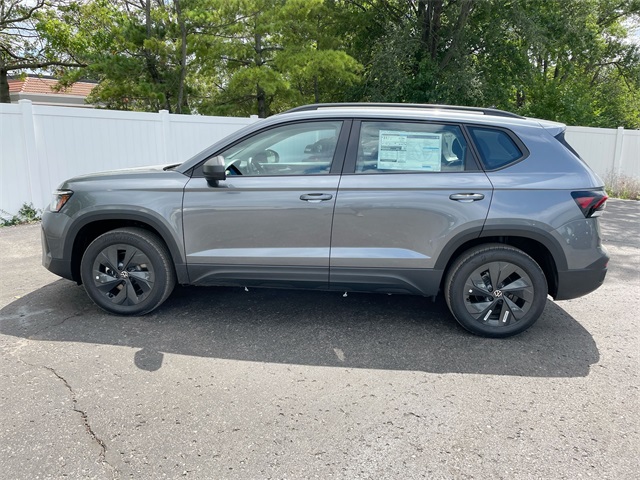 2025 Volkswagen Taos S photo 18