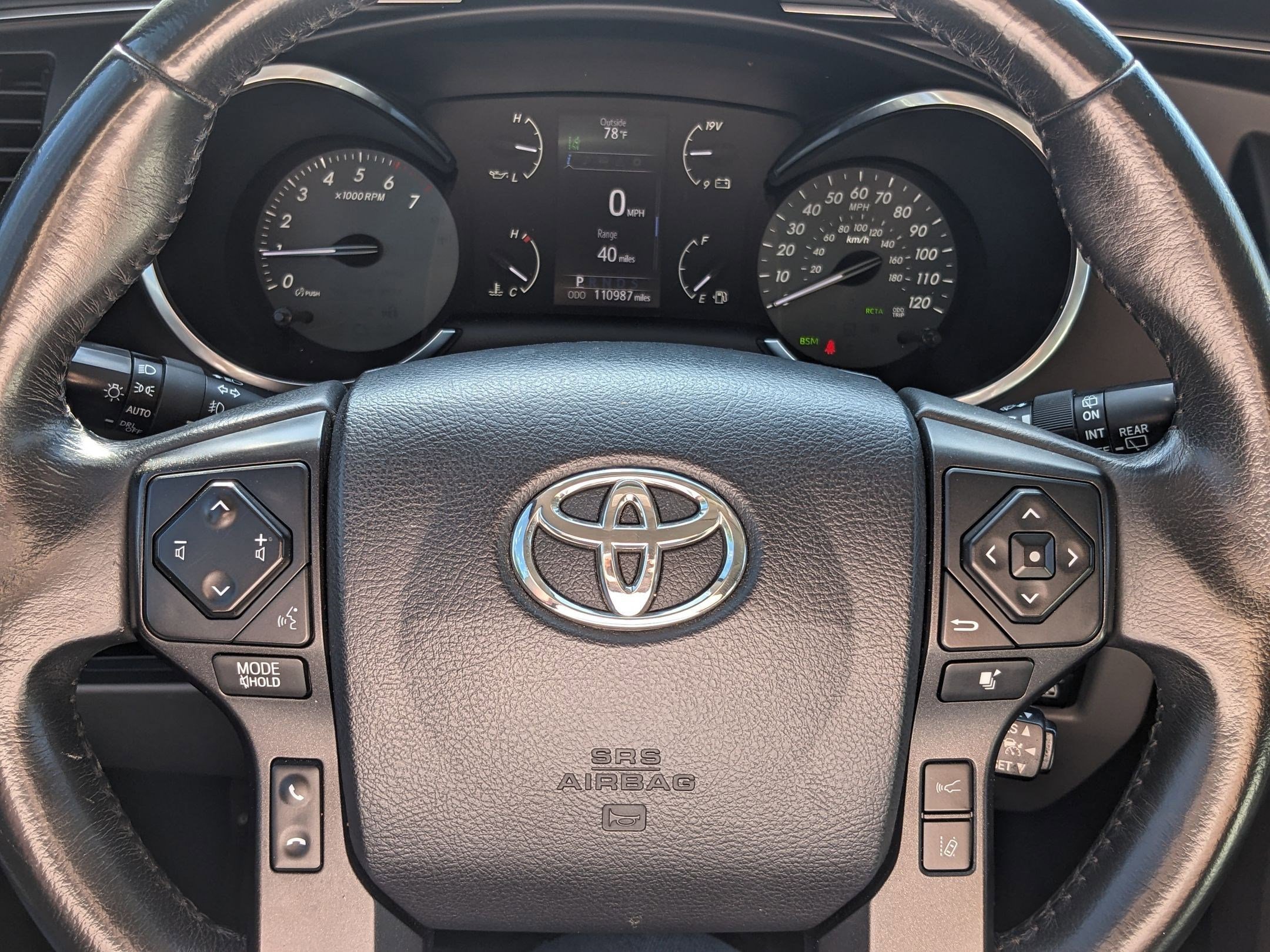2019 Toyota Sequoia SR5 photo 14