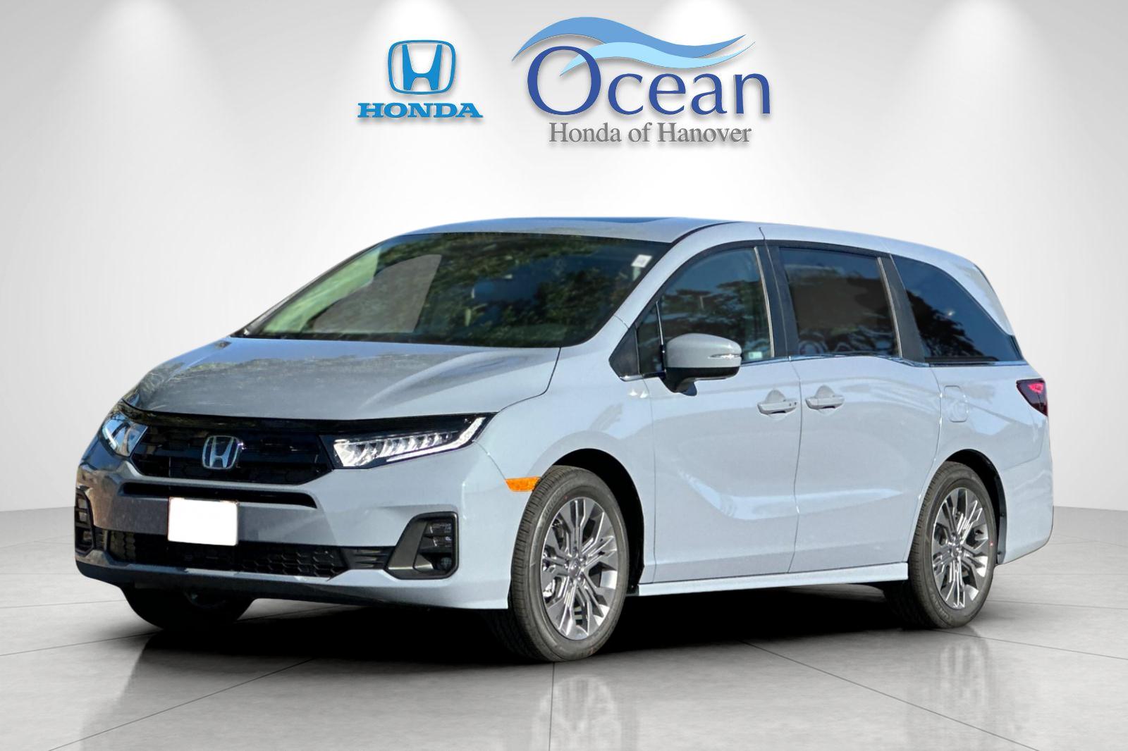 2026 Honda Odyssey Touring's photo