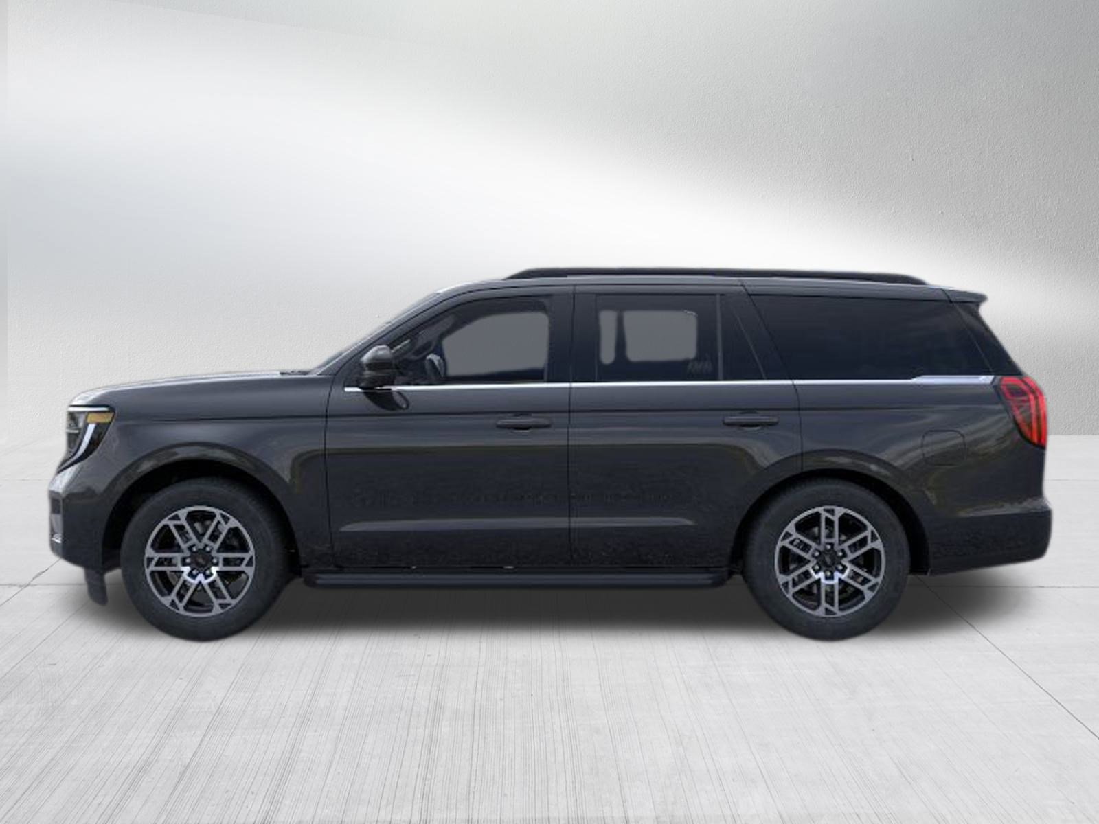 2025 Ford Expedition photo 3