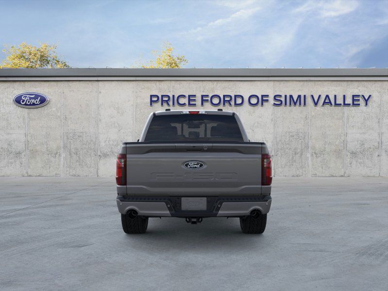 2025 Ford F-150 XLT photo 4