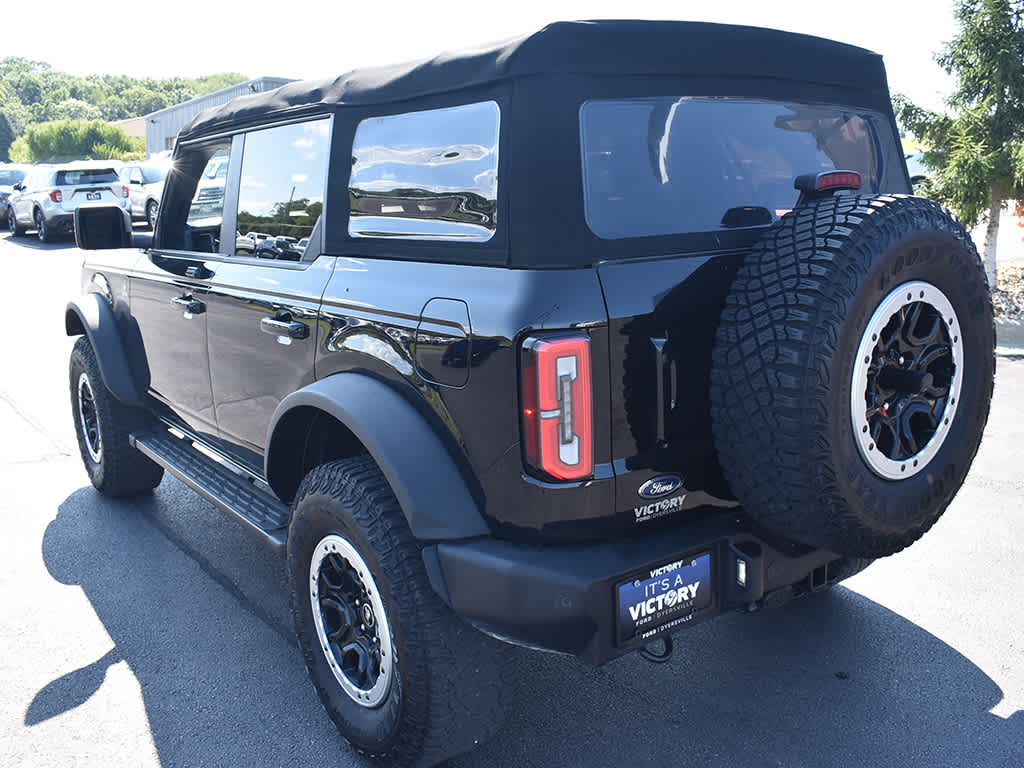 2022 Ford Bronco Outer Banks photo 3