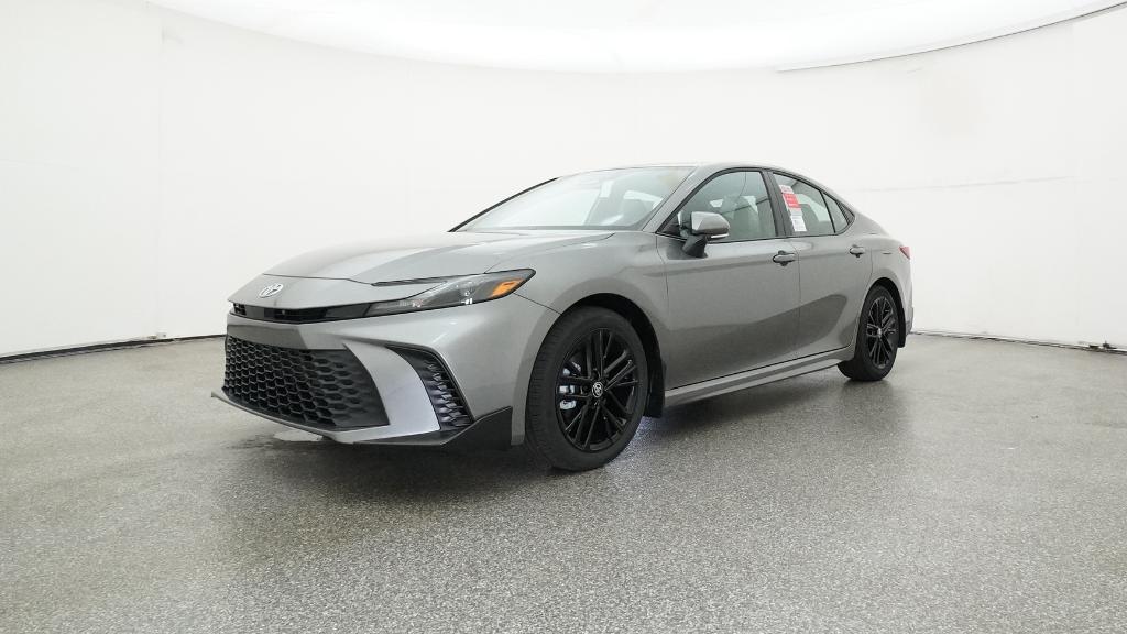 2025 Toyota Camry SE photo 4