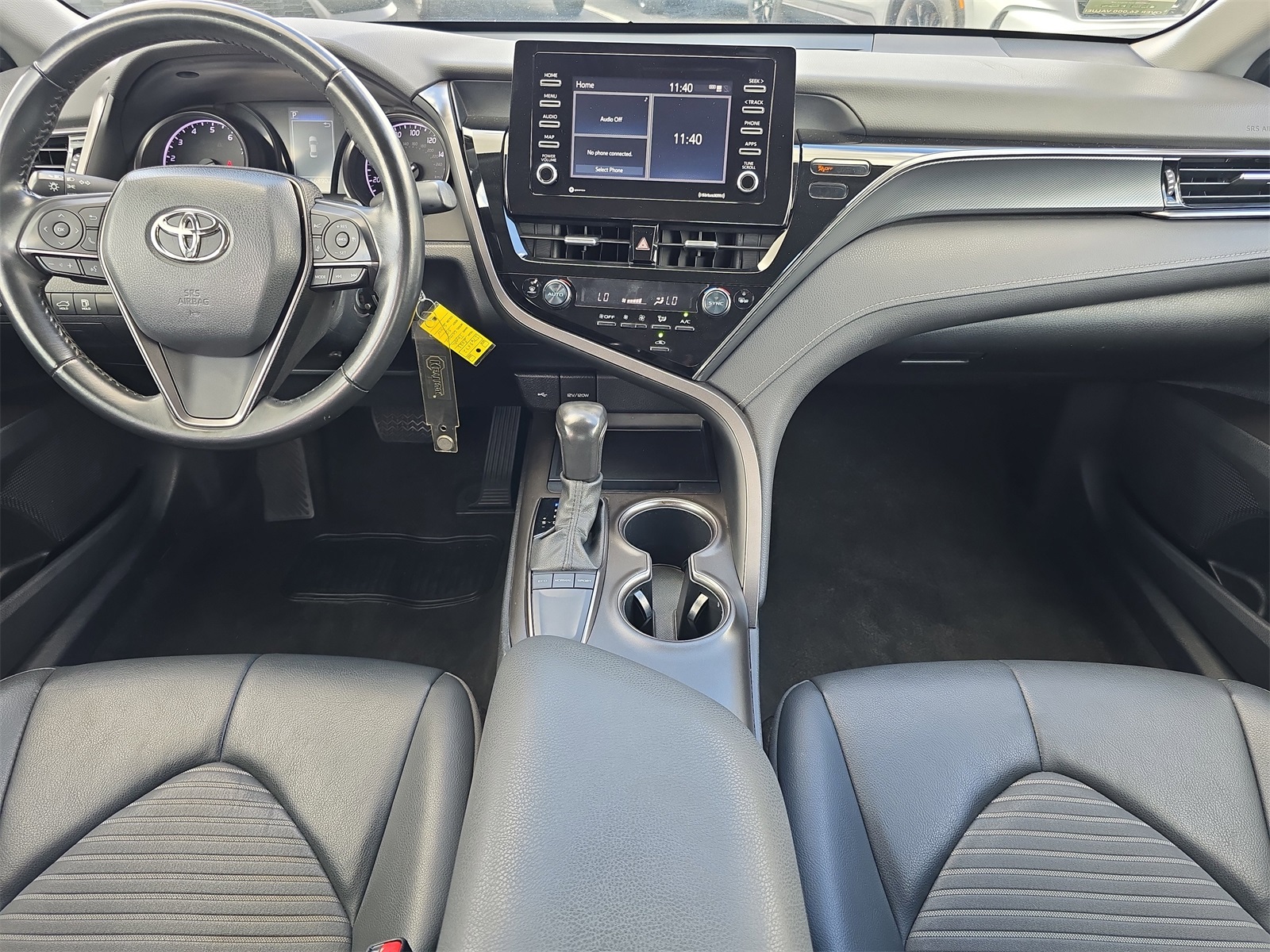 2023 Toyota Camry SE photo 10