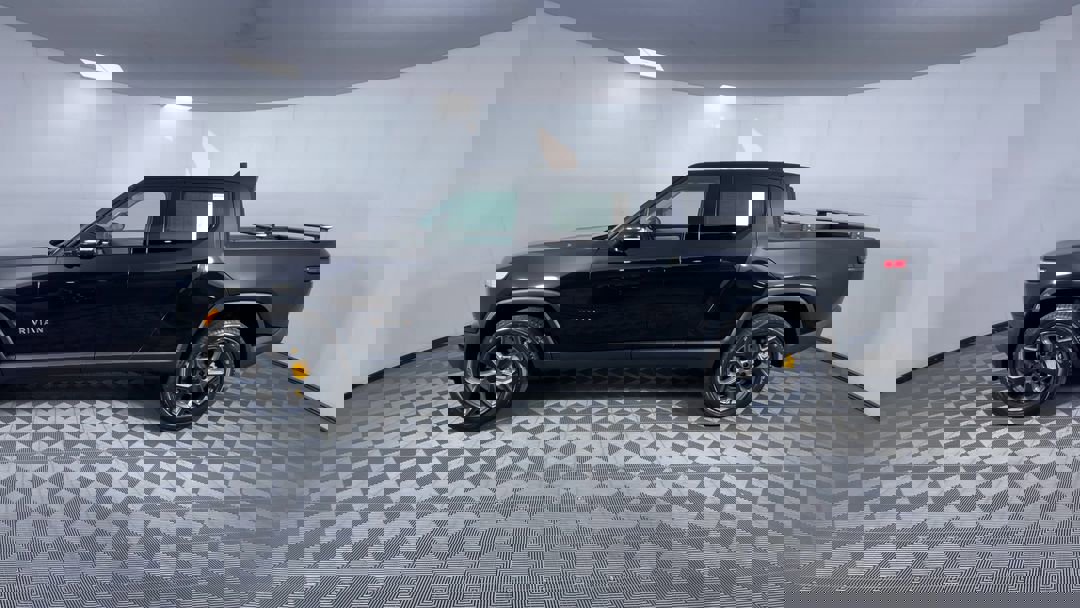 2023 Rivian R1T Adventure photo 5