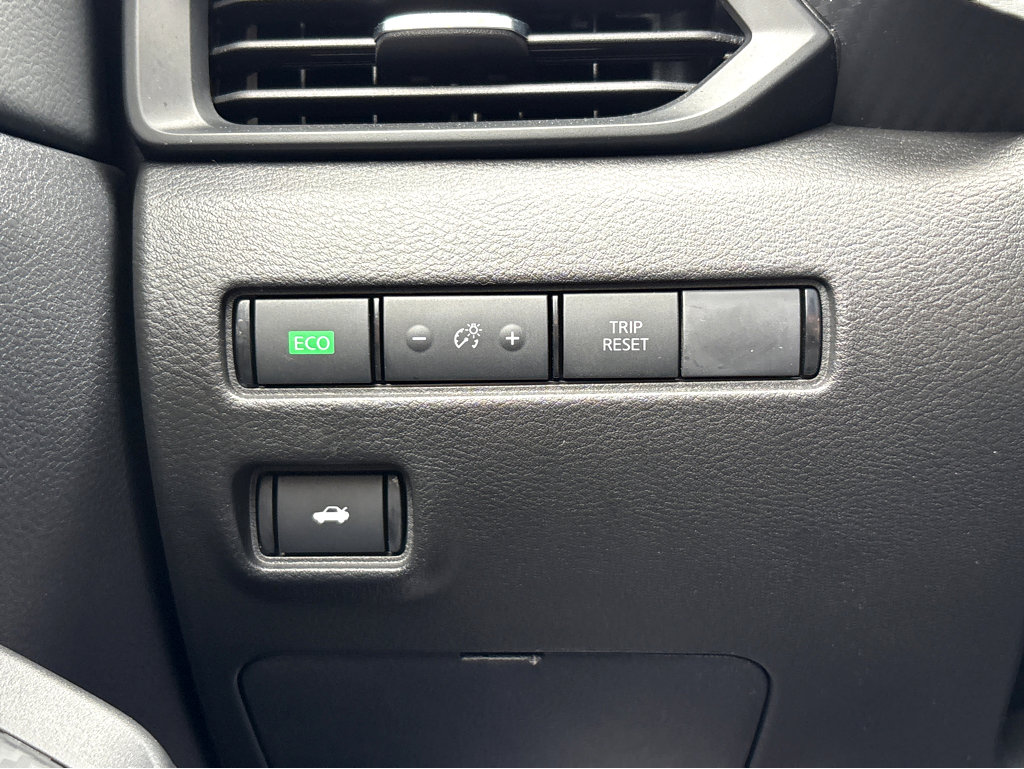 2025 Nissan Sentra S photo 13