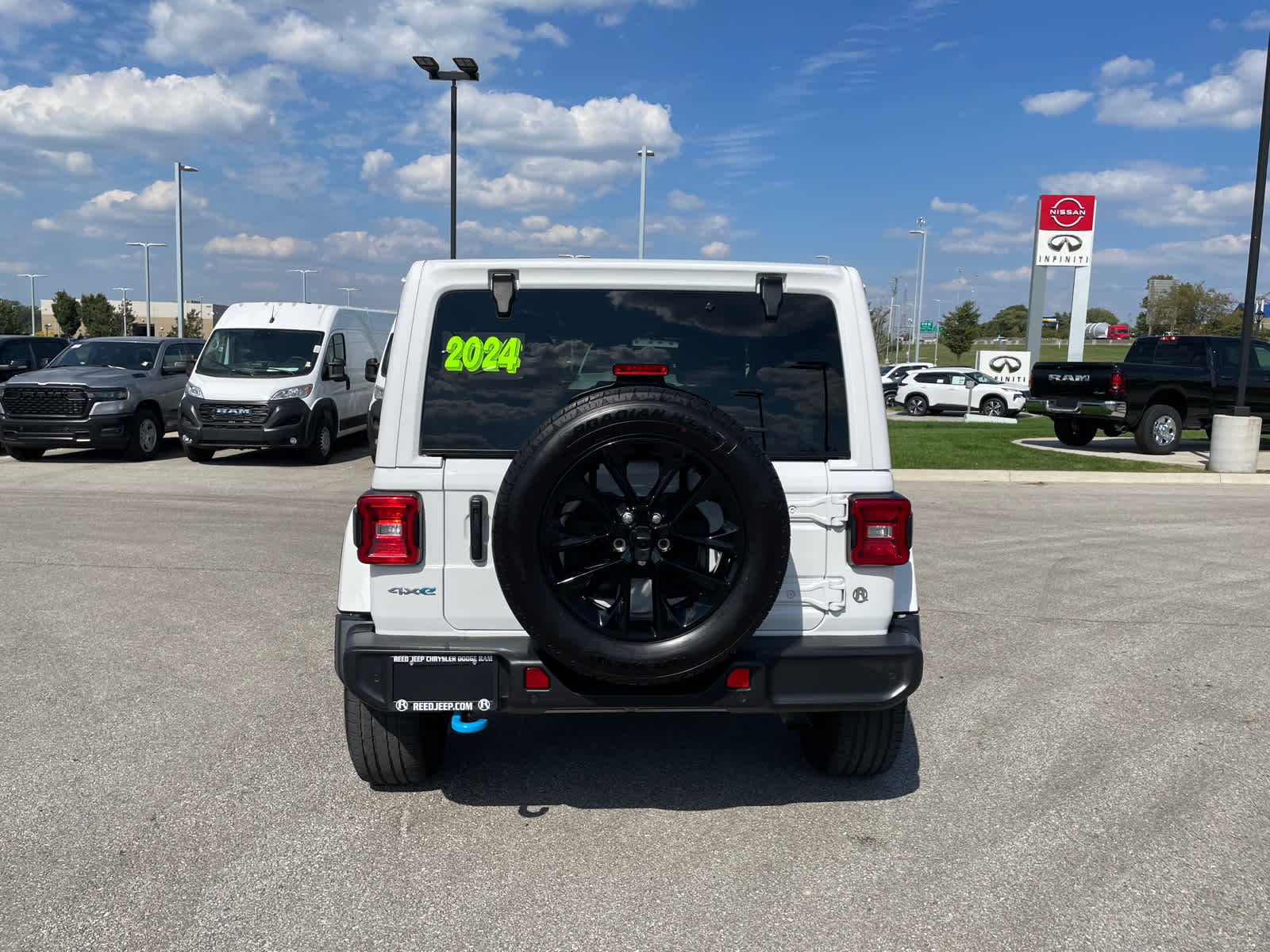 2024 Jeep Wrangler 4xe Sahara photo 7