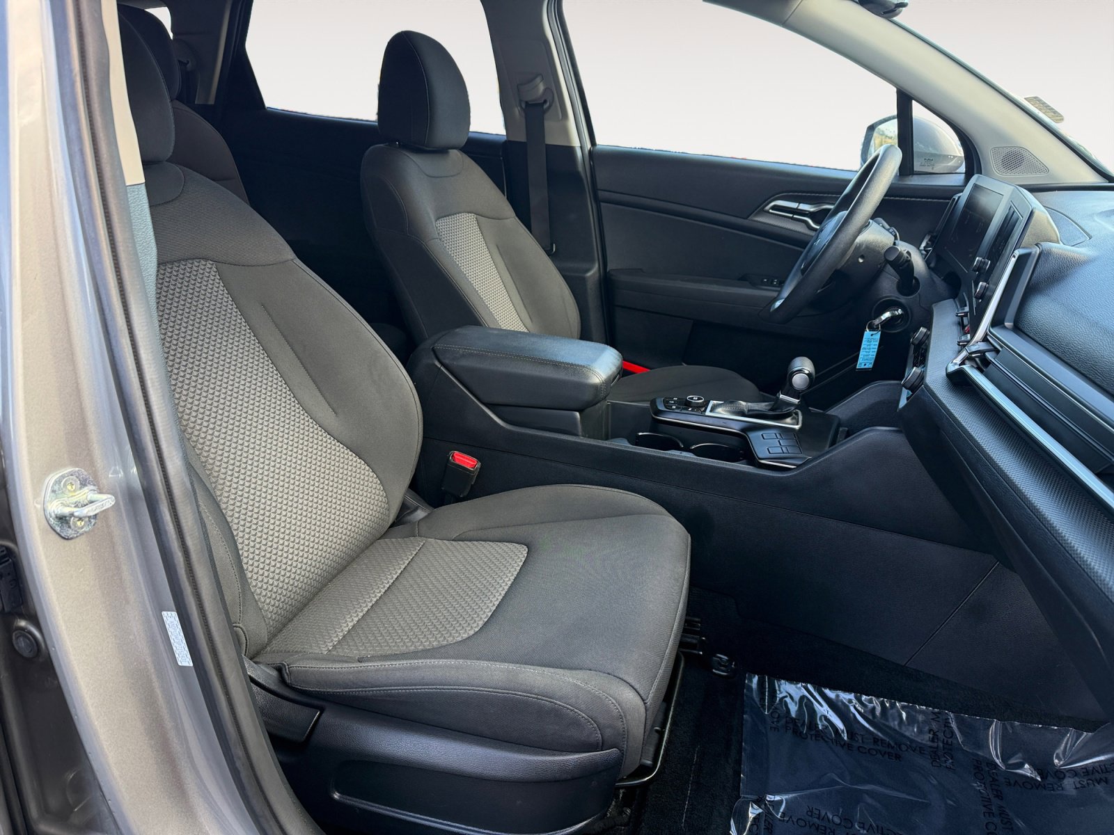 2023 Kia Sportage LX photo 18