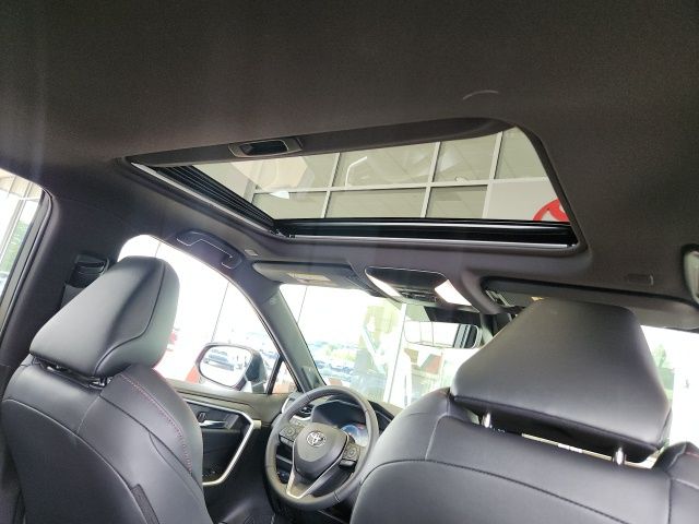 2025 Toyota RAV4 Hybrid XSE photo 22