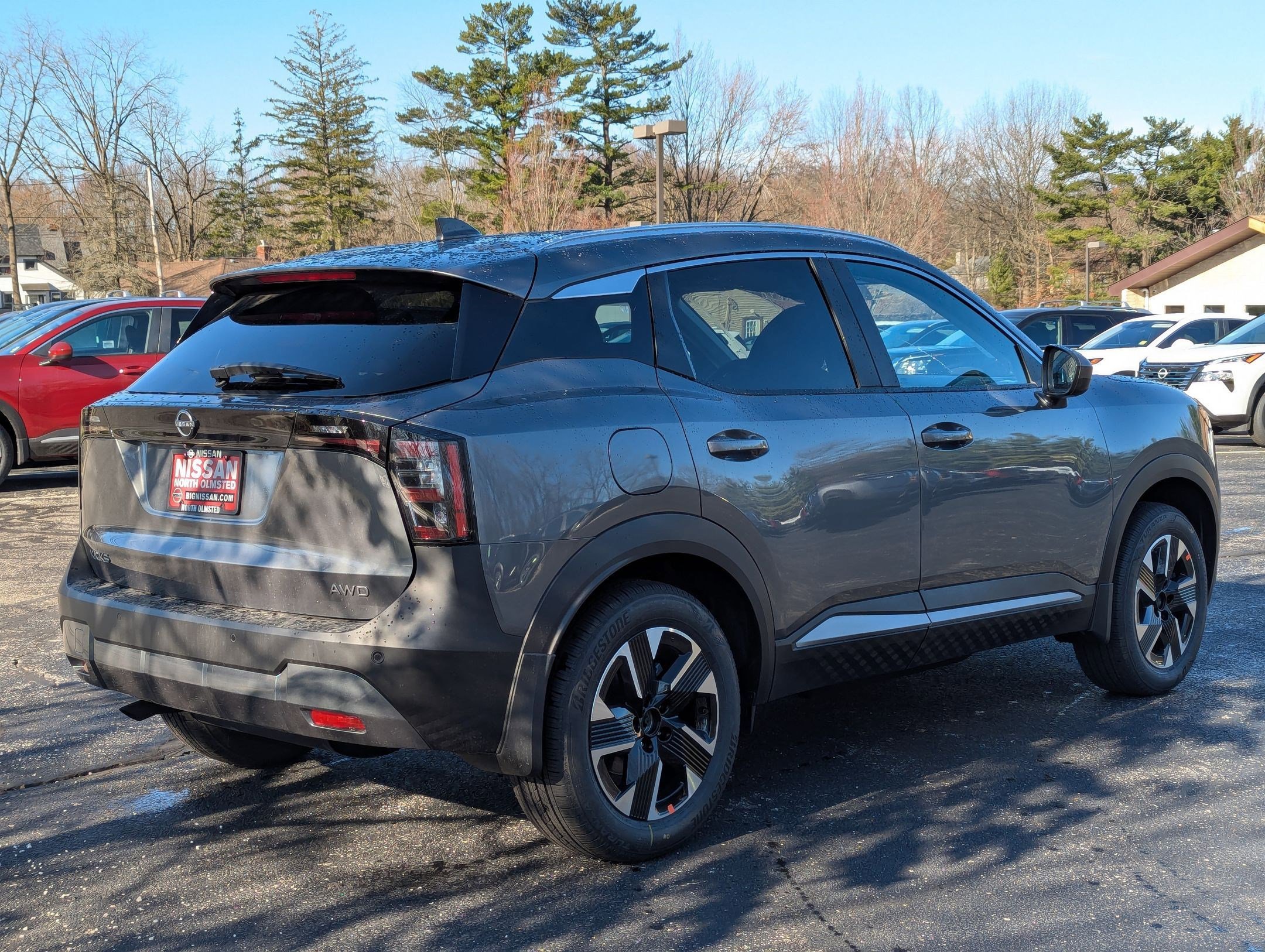 2025 Nissan Kicks SV photo 2