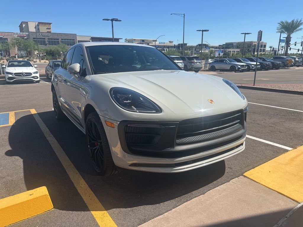 2022 Porsche Macan GTS photo 2