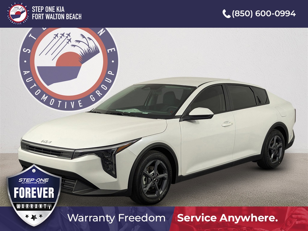 2025 Kia K4 LXS's photo