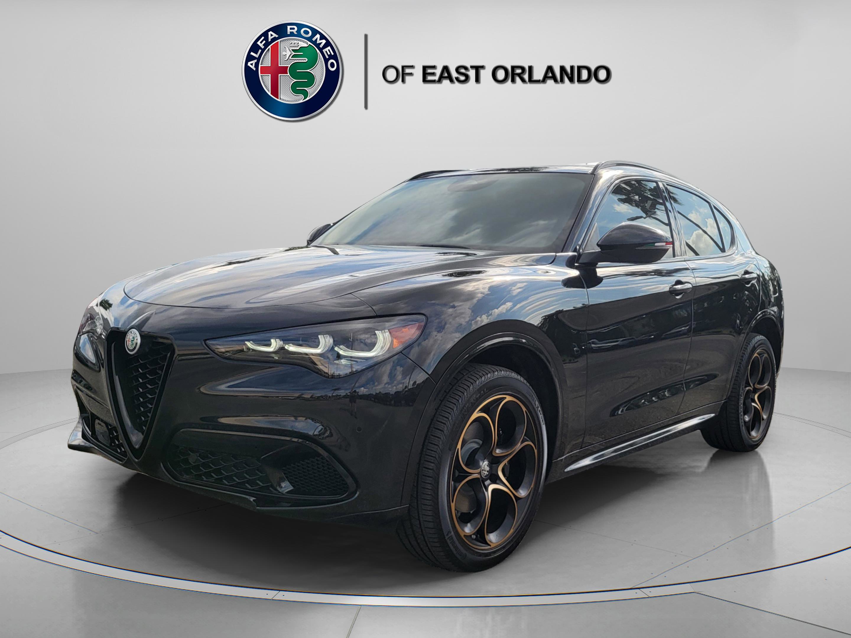 2025 Alfa Romeo Stelvio Sprint Base photo 4