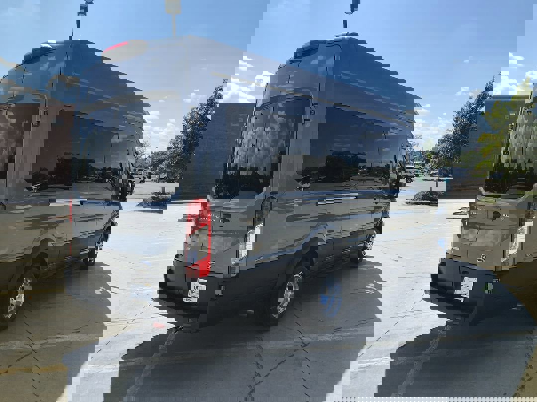 2025 Ford Transit Passenger XLT photo 5