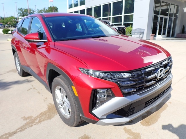 2025 Hyundai Tucson SE photo 8