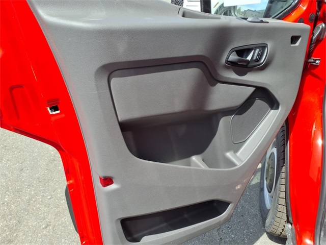 2025 Ford Transit photo 9