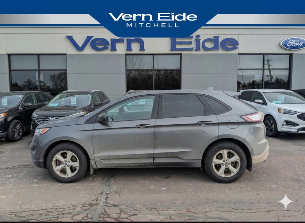 2018 Ford Edge SE's photo