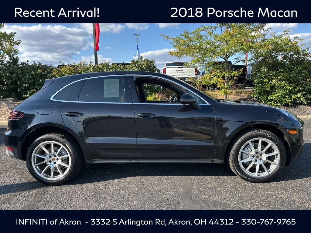 2018 Porsche Macan S photo 16