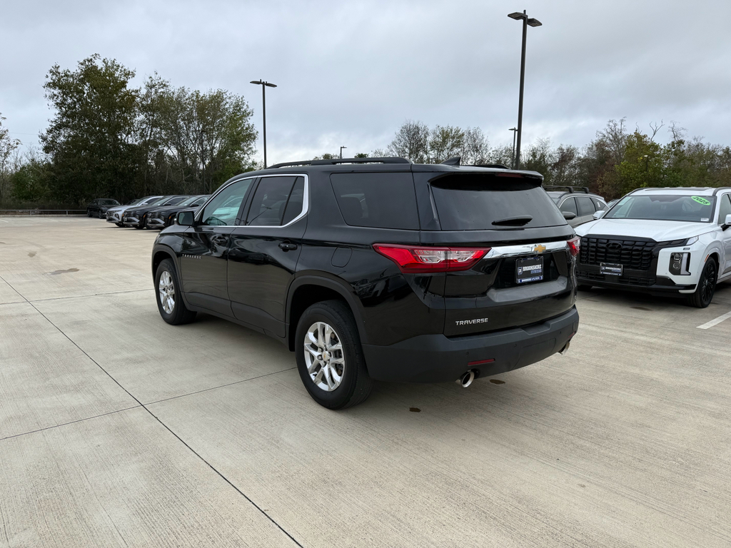 2021 Chevrolet Traverse Cloth photo 3