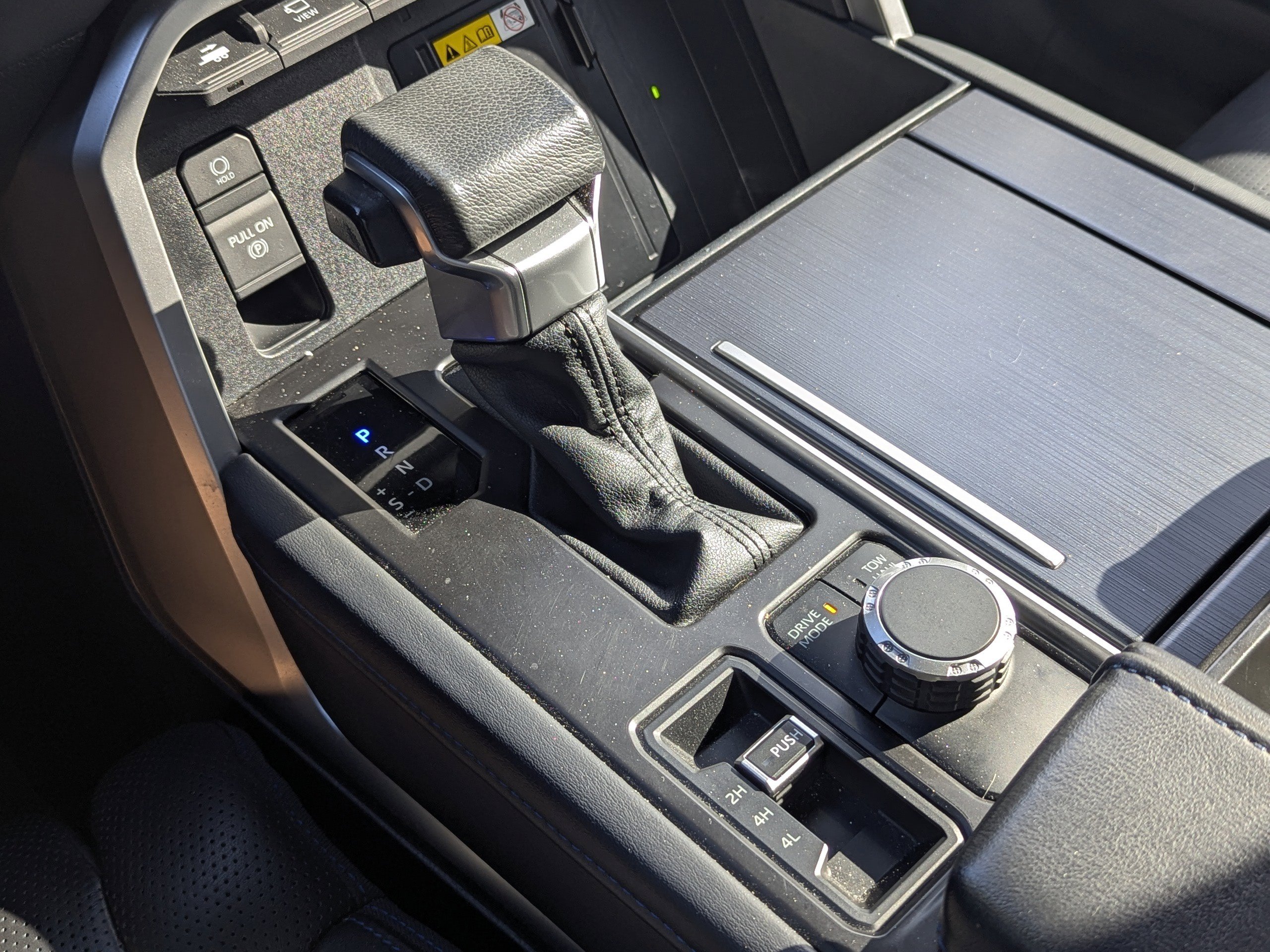 2022 Toyota Tundra Platinum photo 26