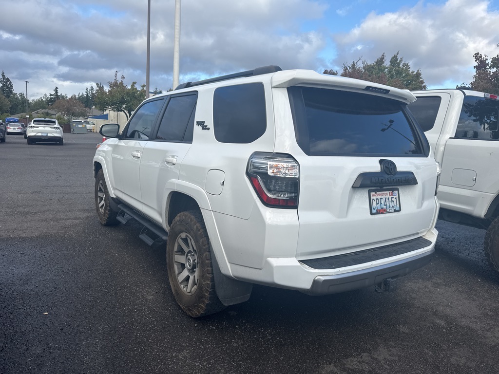2020 Toyota 4Runner TRD Off-Road Premium photo 3